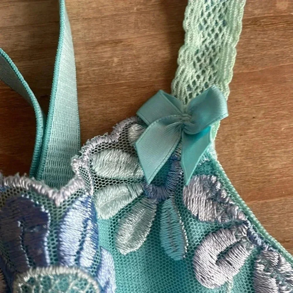 NWOT Victoria's Secret VTG Turquoise Baby Blue Floral Bows Embroidered Demi Bra - Picture 4 of 9